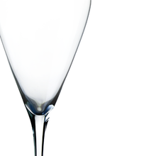 Load image into Gallery viewer, Katie Jayne 285ml 'Tulip' Champagne Flutes Set of 4, Mouth-Blown Glass Set